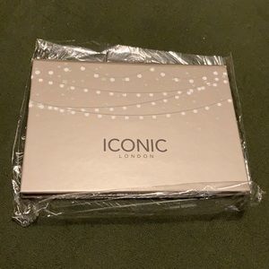 ICONIC London - Blaze Chaser - Face Pallette